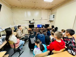 Урок цифры по теме "Мессенджеры" в Волочанской школе.